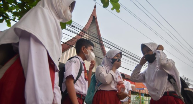 Sejumlah Sekolah Masih PJJ Hari Ini akibat Kabut Asap, Pekanbaru hingga Samarinda Terdampak